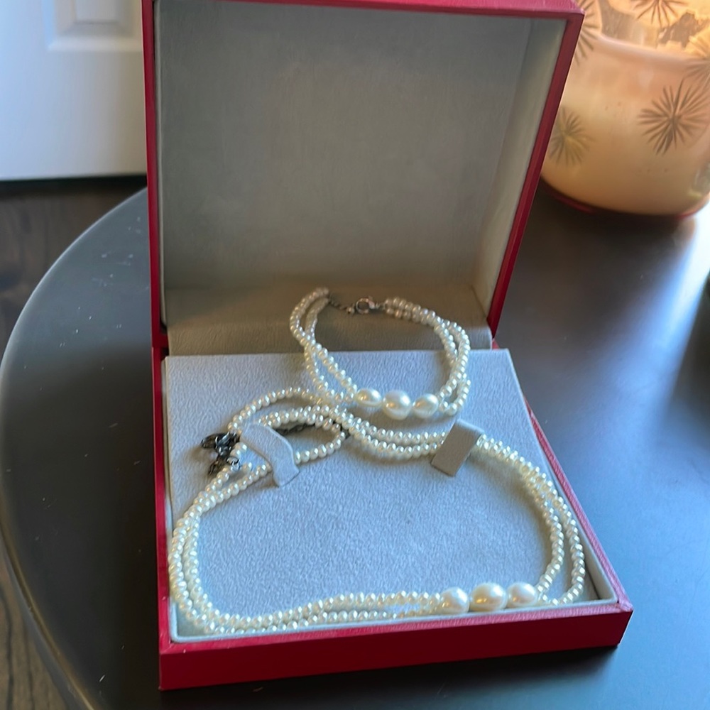 Red Envelope pearl necklace and bracelet set